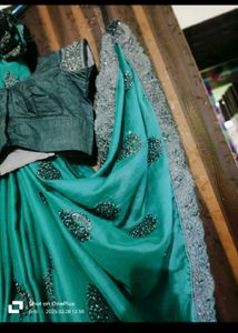 Elegant Teal Saree with Blouse