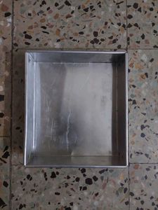 Aluminium tray