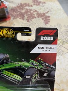 Hot Wheels Premium F1 #5 2025 KICK SAUBER
