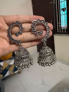 4 pair Earrings