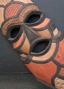 large vintage East Africa ( Kenya) hand carved