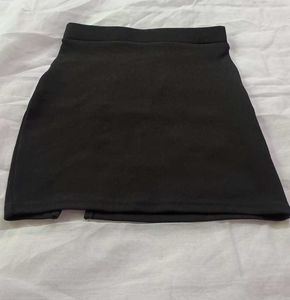 Chic Black Mini Skirt with Side Slit