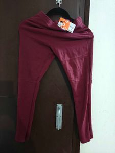 nwtMaroon leggings
