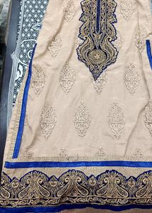 I'm Selling Heavy Work Kurti