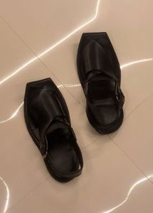Peshawari Kaptan Leather Sandals