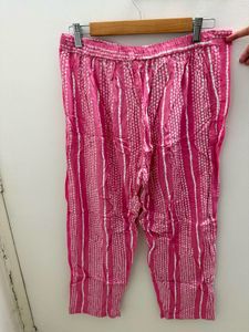 Brand New⭐️Bright Pink Striped Pant