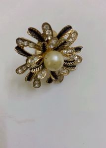 Stunning Floral Pearl Ring