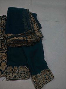 Elegant Embroidered pakistani pattern dress