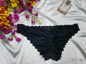 🇳🇿💫🎀Shades &amp; shore Black Ruffled Briefs