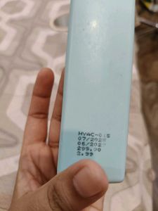 Hyphen Clarifying Acne Cleanser
