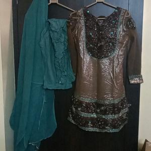 party wear shimmer suit