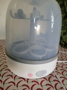 R for Rabbit i Bot Bottle Sterilizer