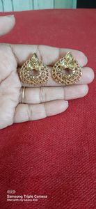 Earing collection