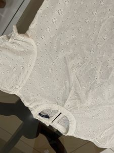 White cotton top