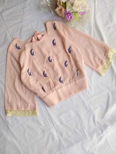 ❤️✨Peach Tunic with Embroidered Detail✨❤️