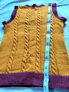 Vintage Sleeveles Cable Knit Vest Handmade Sweater
