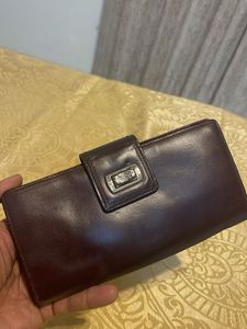 Elegant Brown Leather Wallet