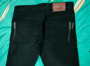 🚨Black Men 30 Size Jeans🚨