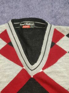 Men's Argyle V-Neck Sweater