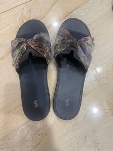 Solethreads Causal footwear
