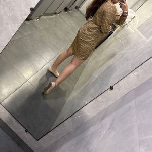 pretty midi dress