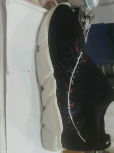 Men's Black Knit Sneakers