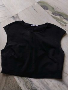 Black Cropped Cap Sleeve Top