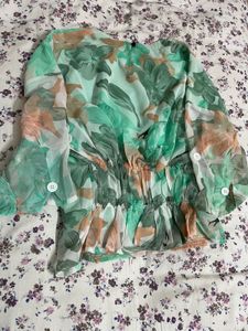 Chic Floral Print Bell Sleeve Top
