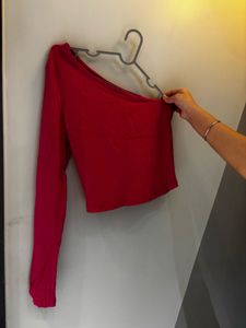 NA-KD One-Shoulder Long Sleeve Top