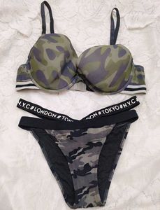 Camouflage Print Push-Up Bra with brief
