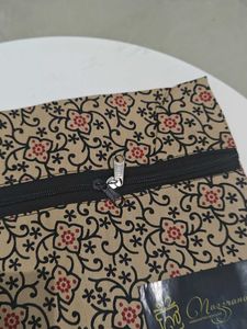 Stylish Printed Clutch Bag