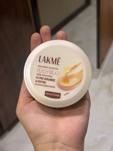 Lakme Peach Milk Creme Moisturiser