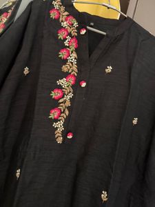 Black Embroidered Kurta &amp; dupatta