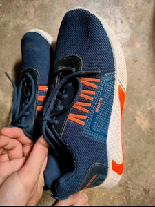Sports Shoes Size 6