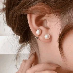 Elegant Pearl &amp; Tulip Stud Earrings