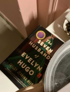 The Seven Husbands of Evelyn Hugo