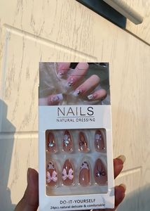 Press-On Nails - Cute Bow Design