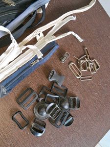 combo 39 Assorted Zippers and Buckles