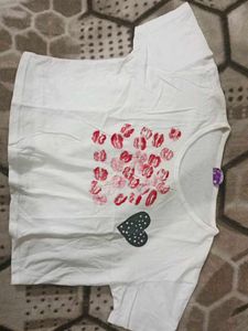 White T-Shirt with Kiss & Heart Print