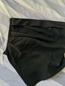 Chic Black Strapless top