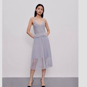 Elegant Lilac Pleated Midi Dress