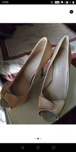 Charles &amp; Keith Heels