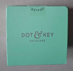 Dot &amp; Key Green Clay Mask
