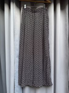 H&amp;M Black Diamond Print Trouser