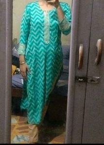 Stylish Teal Chevron Kurta Set