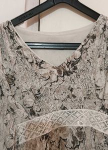 Floral Print V-Neck Top