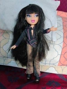 Bratz Doll with Fashion Outfit