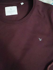 Maroon Crew Neck Tee👚🤌✨✨