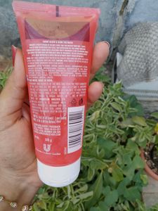 Face Wash Lakme Strawberry 🍓 Clean Skin Whiteni