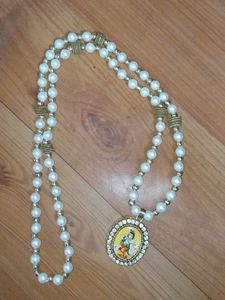 Krishna Pendant Pearl Necklace